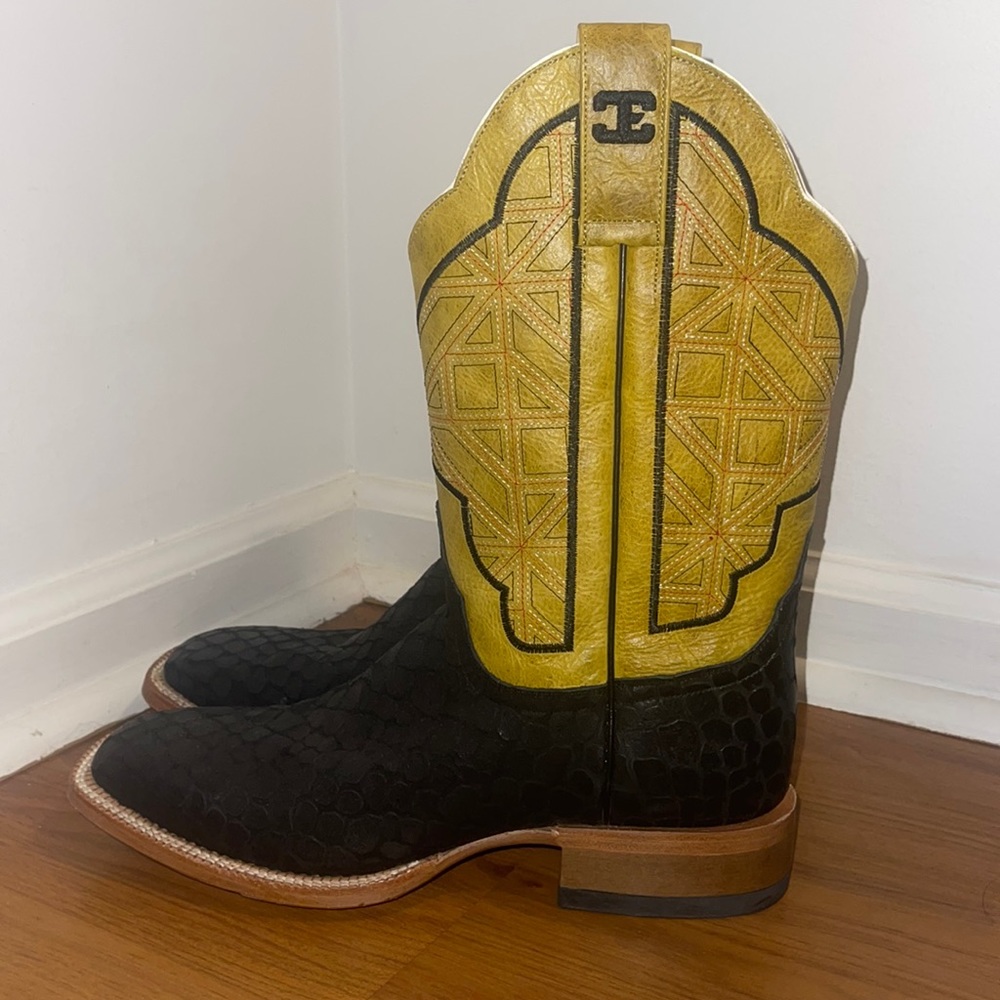 Vintage cowgirl boots